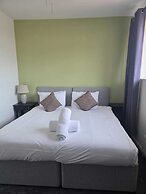 Two Bedroom Balcony Apartment Liverpool