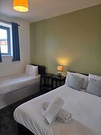Two Bedroom Balcony Apartment Liverpool