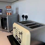 Two Bedroom Balcony Apartment Liverpool