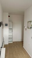 Two Bedroom Balcony Apartment Liverpool