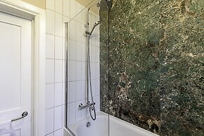 Beautiful Three Bed Abode Near Dollis Hill