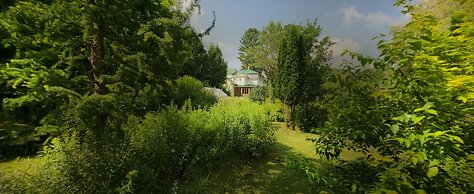Le Salon des Inconnus