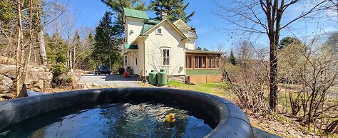 Le Salon des Inconnus