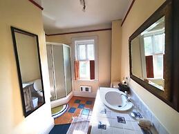 Le Salon des Inconnus