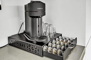 Beautiful Abode In Brentford