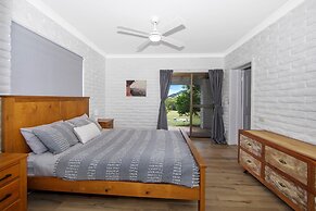 Altamira Along Bakers Creek