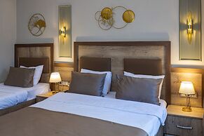 LINNGA HOTEL & SUITE