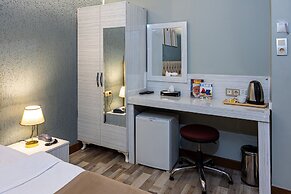 LINNGA HOTEL & SUITE