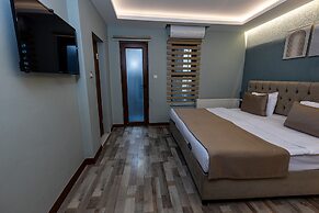 LINNGA HOTEL & SUITE