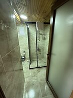 LINNGA HOTEL & SUITE