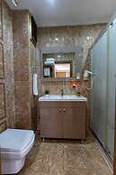 LINNGA HOTEL & SUITE