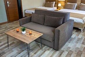 LINNGA HOTEL & SUITE