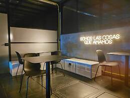 Hostel Joy Cll 85