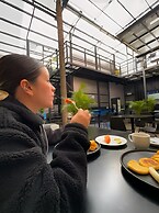 Hostel Joy Cll 85