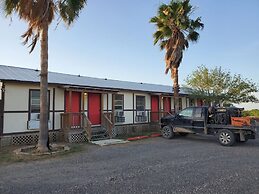 Extended Stay of Carrizo Springs