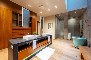 Capitalia - Casa Escondida