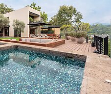 Capitalia - Casa Escondida