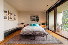 Capitalia - Casa Escondida