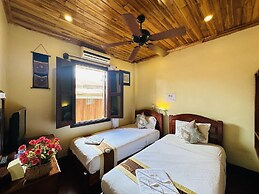 Anisa Mekong Riverside Villa
