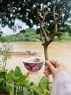 Anisa Mekong Riverside Villa