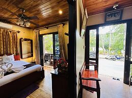 Anisa Mekong Riverside Villa