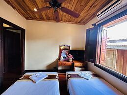 Anisa Mekong Riverside Villa