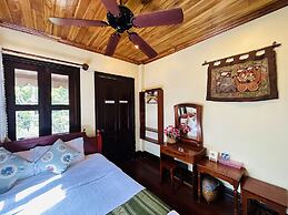 Anisa Mekong Riverside Villa