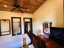 Anisa Mekong Riverside Villa