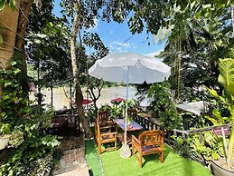 Anisa Mekong Riverside Villa