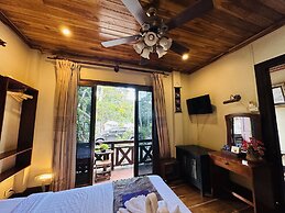 Anisa Mekong Riverside Villa
