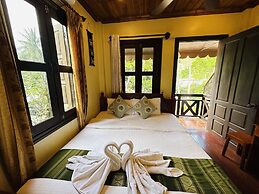Anisa Mekong Riverside Villa