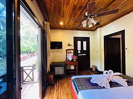 Anisa Mekong Riverside Villa
