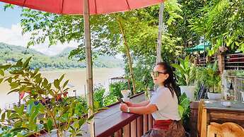 Anisa Mekong Riverside Villa