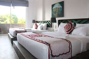 The Chariot Hikkaduwa