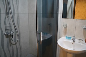 Aura Plaza Hotel