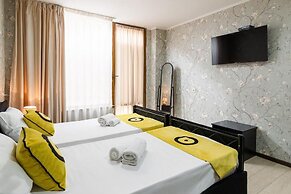 Aura Plaza Hotel