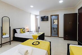 Aura Plaza Hotel