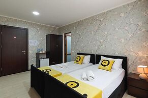 Aura Plaza Hotel
