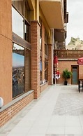 Aura Plaza Hotel
