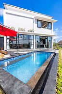 Maple Ridge Ubud Villas