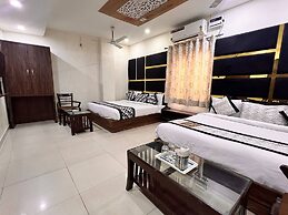 Hotel DG By Divud Ecom