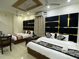 Hotel DG By Divud Ecom