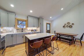 Blowing Rock Escape w/ Covered Deck & Fire Pit