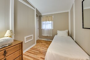 Salem Vacation Home w/ Dock: Steps to Paddock Lake