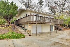 Salem Vacation Home w/ Dock: Steps to Paddock Lake