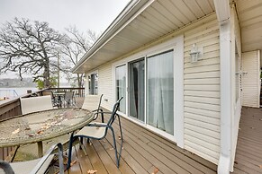 Salem Vacation Home w/ Dock: Steps to Paddock Lake