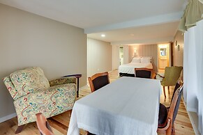 Salem Vacation Home w/ Dock: Steps to Paddock Lake