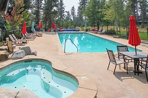 Spacious Mccall Home w/ Private Lake Access!