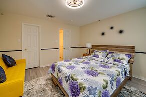 Spacious Anna Getaway w/ Pool Near Dtwn Mckinney!