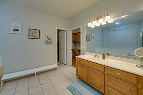 Spacious Anna Getaway w/ Pool Near Dtwn Mckinney!